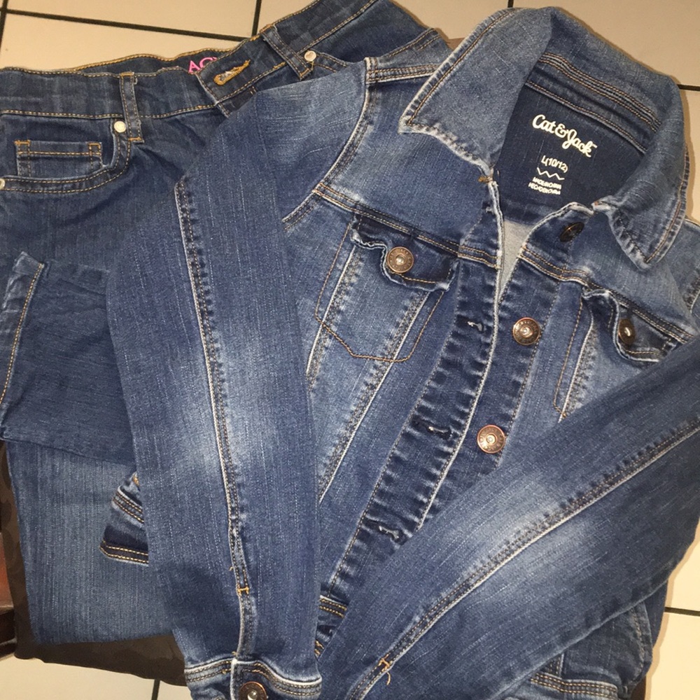 Girls skinny jeans and cute Cat &Jack jacket